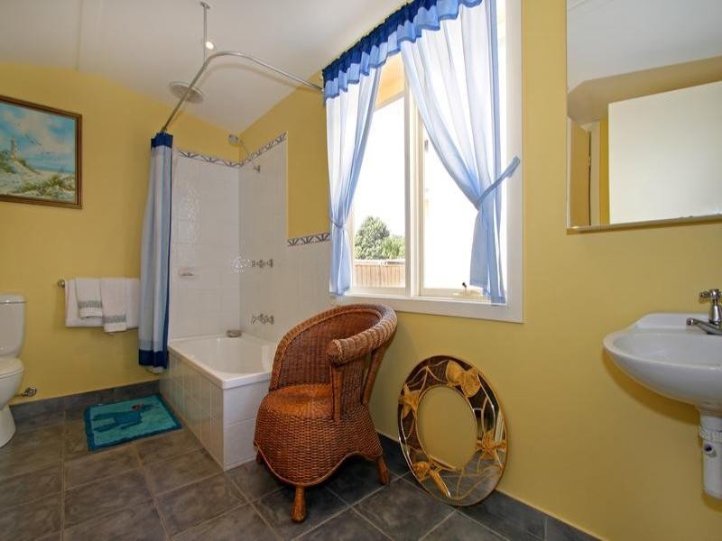 23 Weeroona Street, Rye VIC 3941