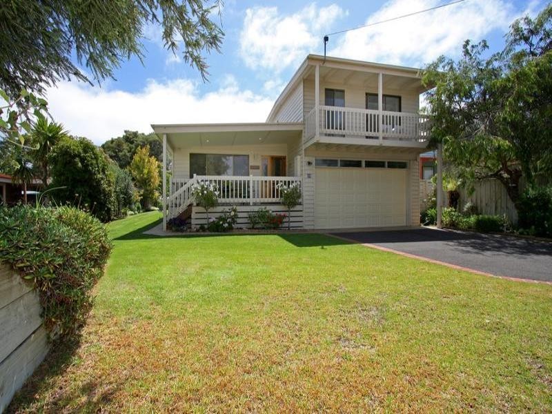 18 Flinders Street, Rye VIC 3941