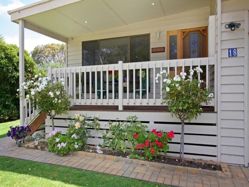 18 Flinders Street, Rye VIC 3941