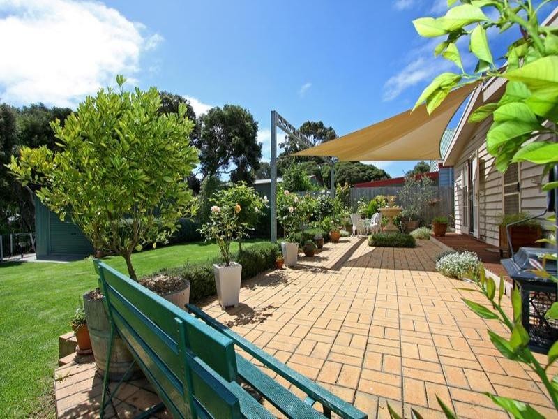 18 Flinders Street, Rye VIC 3941