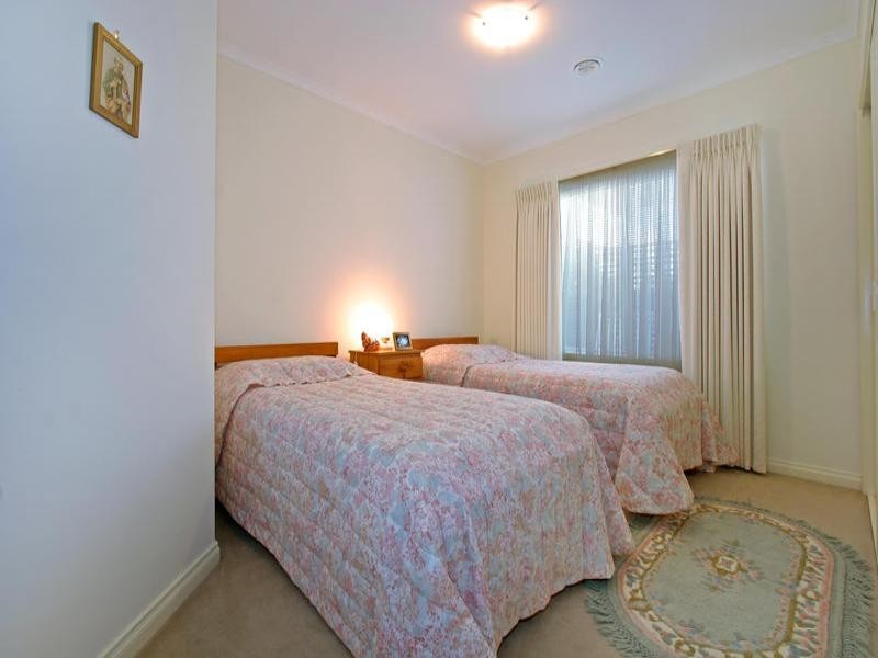 4 Sinclair Avenue, Rye VIC 3941