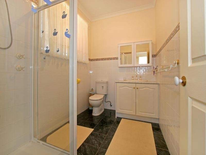 4 Sinclair Avenue, Rye VIC 3941