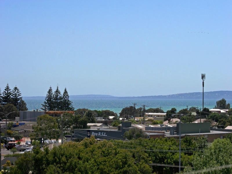 4 Sinclair Avenue, Rye VIC 3941