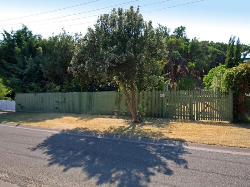 8 Clematis Court, Rye VIC 3941