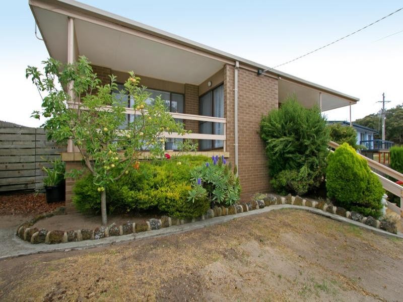 17 Yooralla Road, Rye VIC 3941