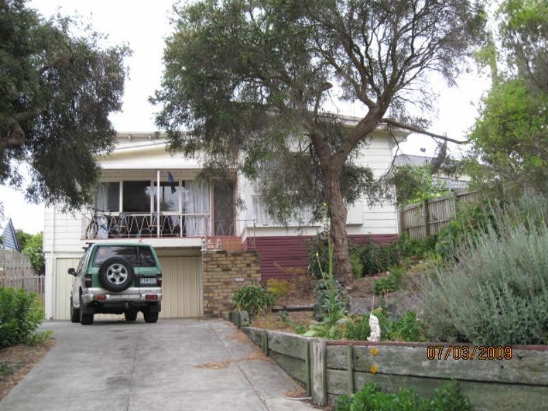 6 Sinclair Street, Rye VIC 3941