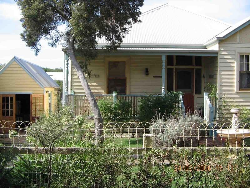 20 Fern Grove, Rye VIC 3941