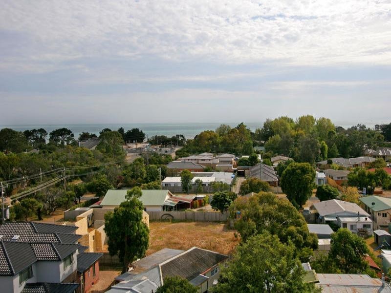 64 Florence Avenue, Rosebud West VIC 3940