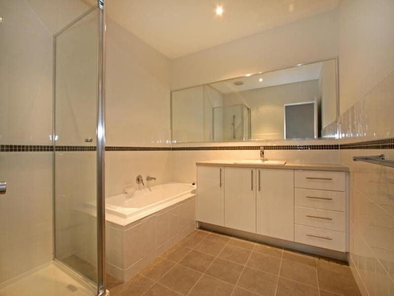 64 Florence Avenue, Rosebud West VIC 3940