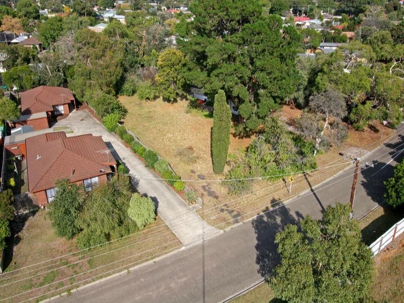 4 Leon Avenue, Rosebud VIC 3939