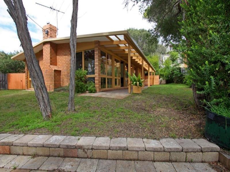 9 Bachli Street, Rye VIC 3941