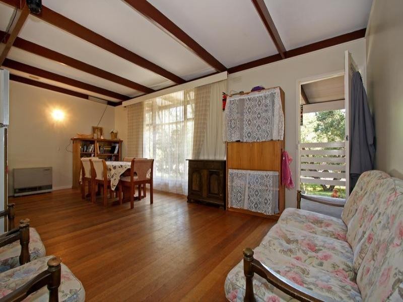 6 Roberts Street, Rye VIC 3941