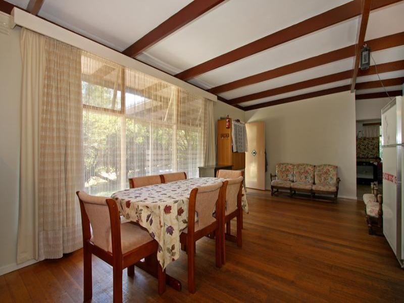 6 Roberts Street, Rye VIC 3941