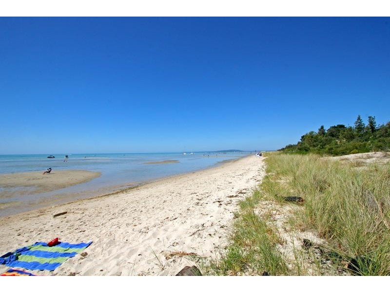 1/48 Broadway, Rosebud West VIC 3940