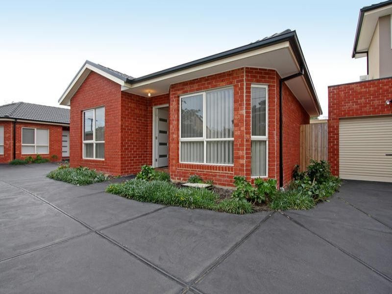 2/48 Broadway, Rosebud West VIC 3940
