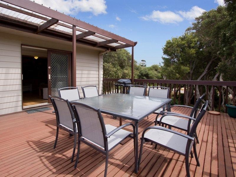 9 Johns Drive, Rye VIC 3941