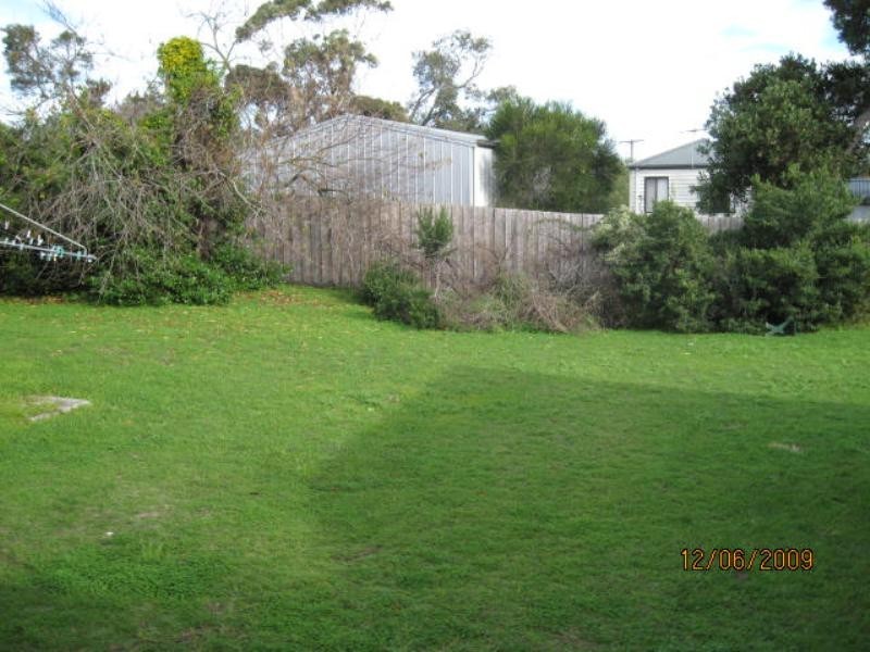 4 Leonard Street, Tootgarook VIC 3941