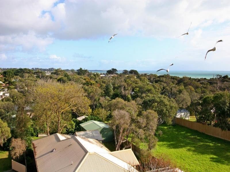 2 Sheila Street, Rye VIC 3941