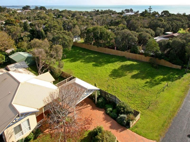 2 Sheila Street, Rye VIC 3941