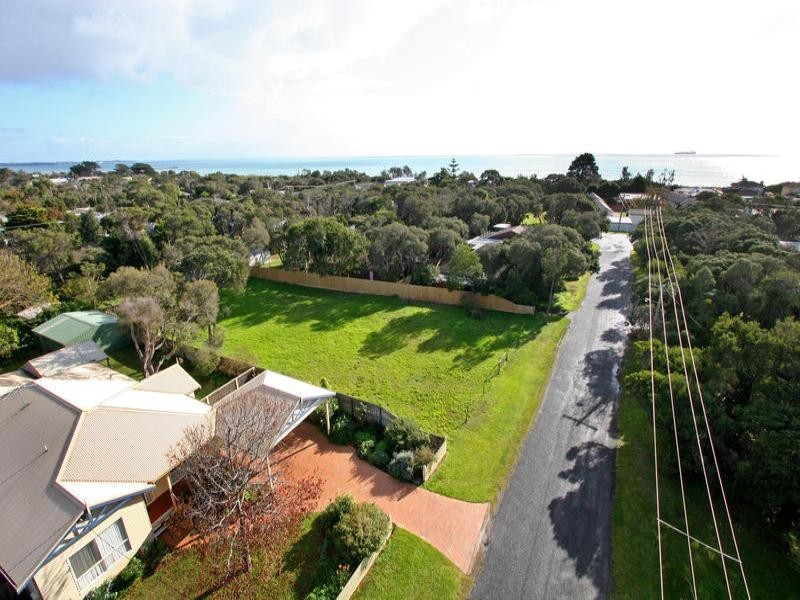 2 Sheila Street, Rye VIC 3941