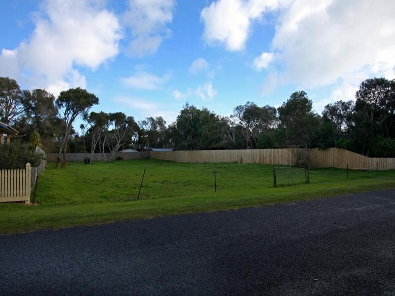 2 Sheila Street, Rye VIC 3941