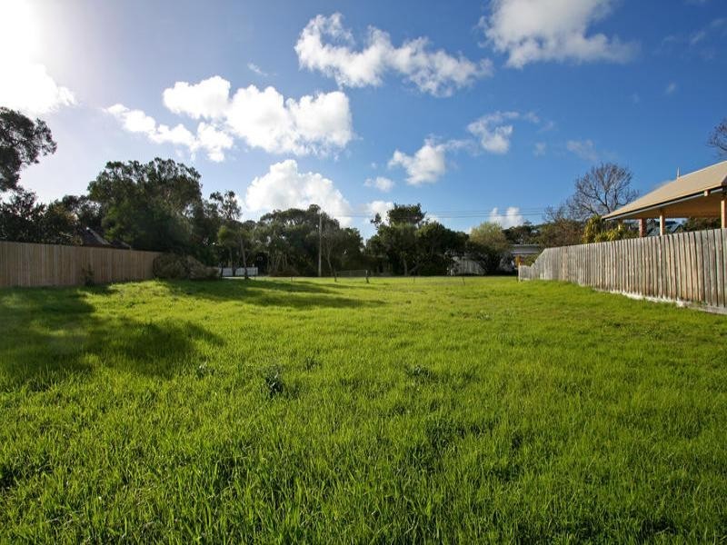 2 Sheila Street, Rye VIC 3941