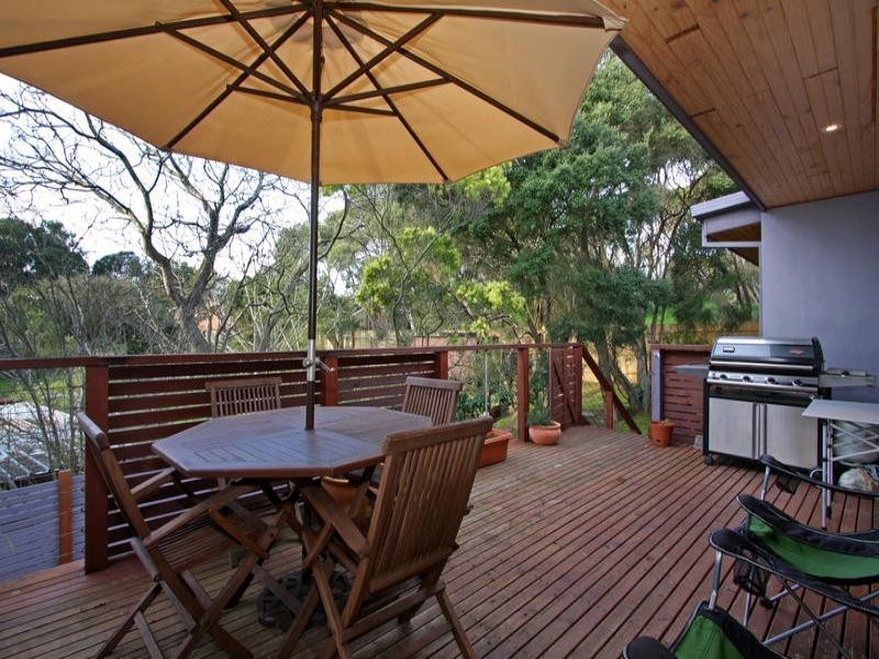 3 Yarrayne Street, Rye VIC 3941