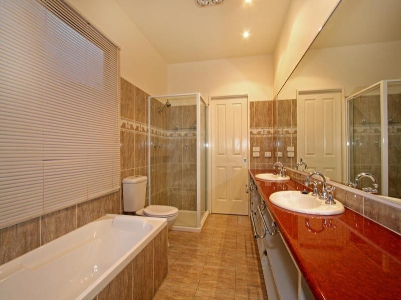 8 Leonard Street, Tootgarook VIC 3941