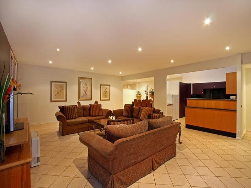 8 Leonard Street, Tootgarook VIC 3941