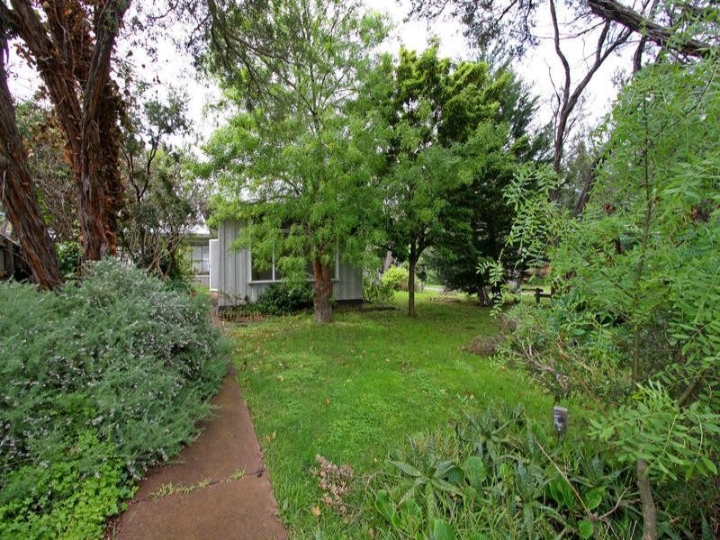 19 Adelaide Street, Blairgowrie VIC 3942