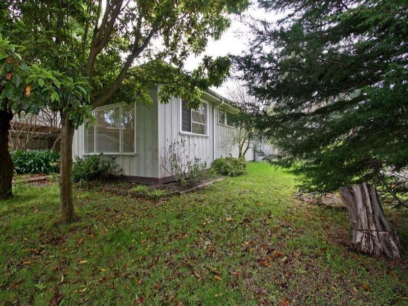 19 Adelaide Street, Blairgowrie VIC 3942