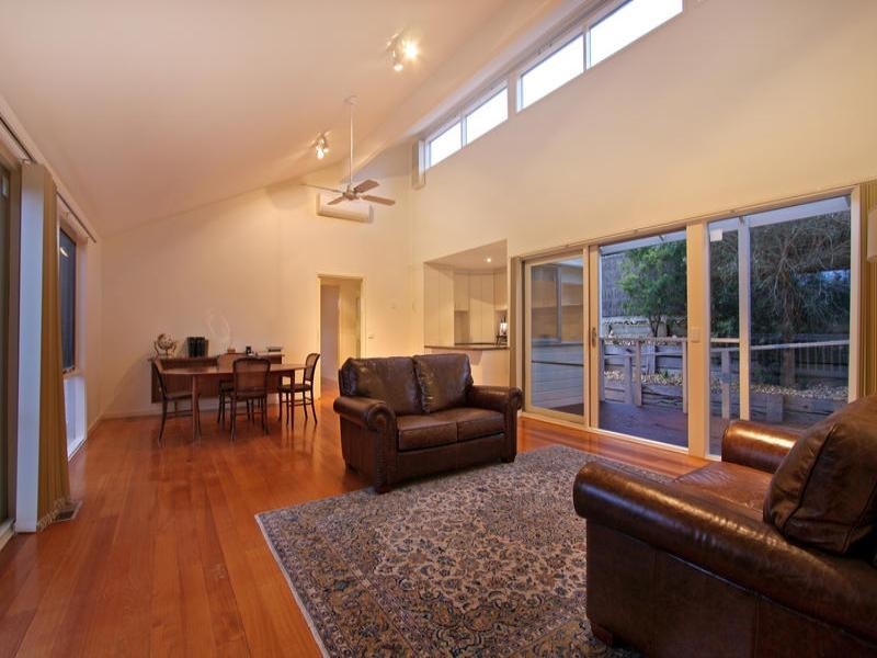 24 Adelaide Street, Blairgowrie VIC 3942