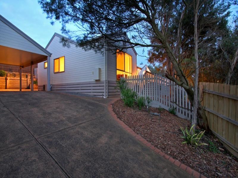 24 Adelaide Street, Blairgowrie VIC 3942