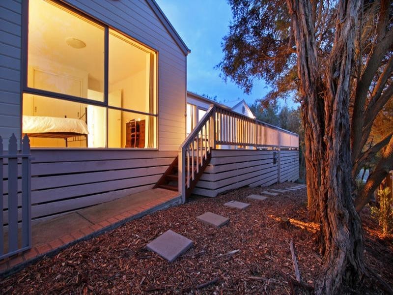 24 Adelaide Street, Blairgowrie VIC 3942