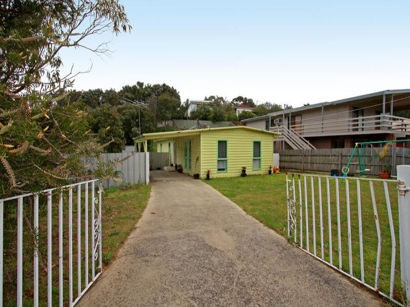 30 Monomeith Avenue, Rye VIC 3941