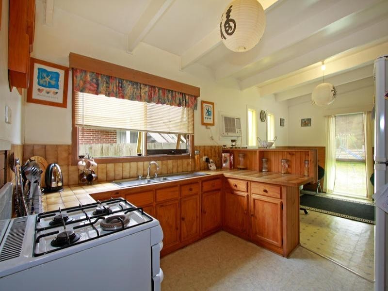 30 Monomeith Avenue, Rye VIC 3941