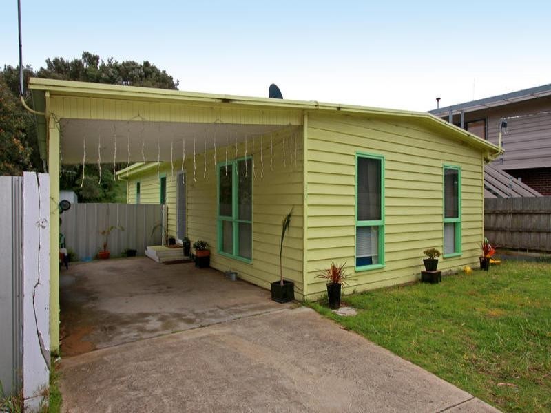 30 Monomeith Avenue, Rye VIC 3941