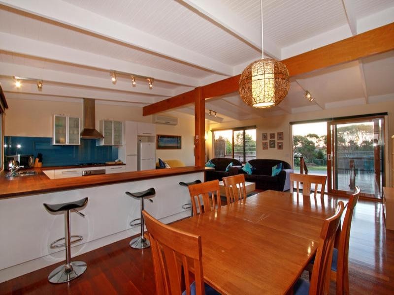 17 Cooraminta Road, Rye VIC 3941