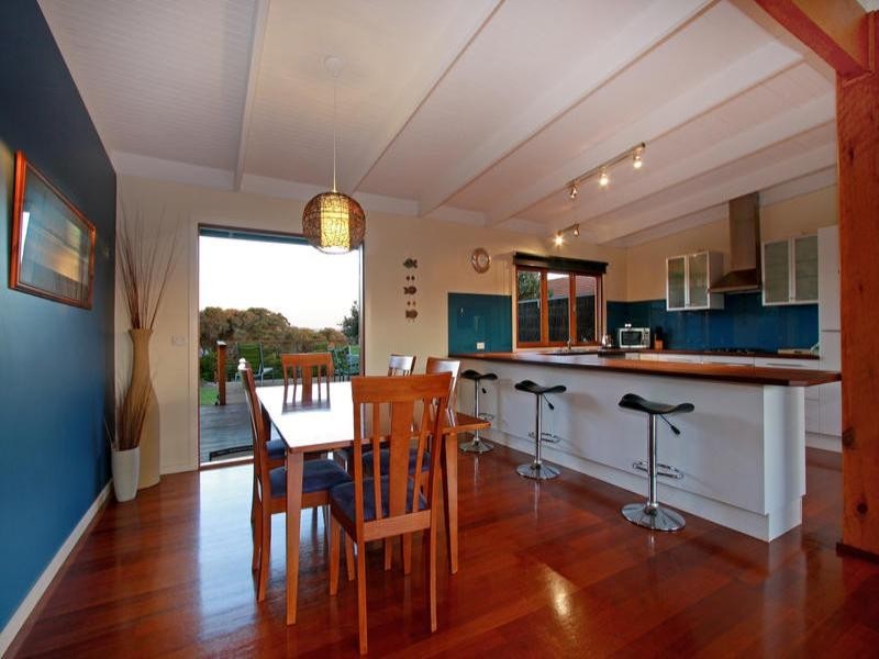 17 Cooraminta Road, Rye VIC 3941