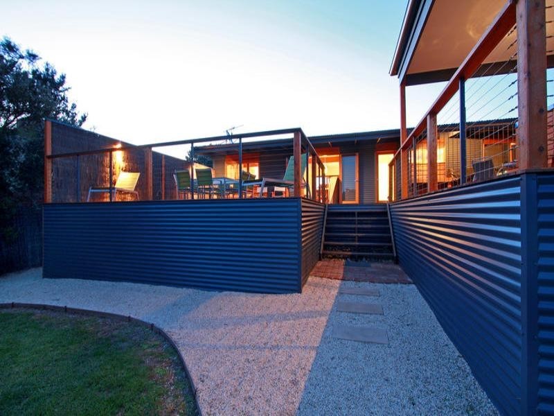 17 Cooraminta Road, Rye VIC 3941