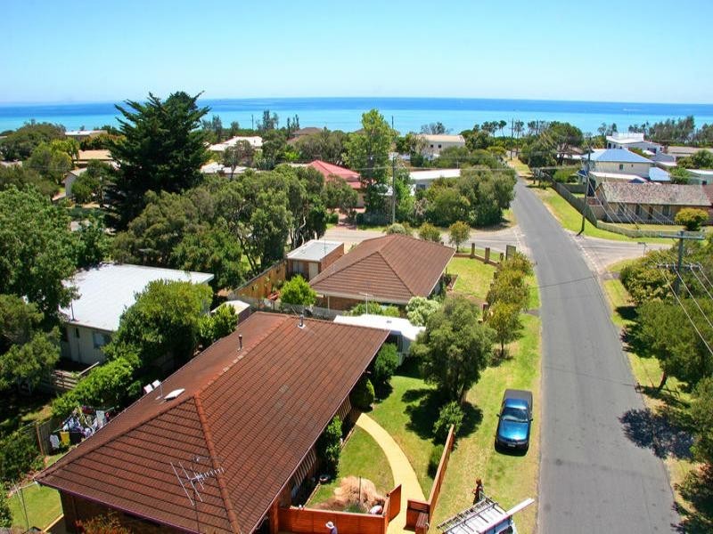 17 Richardson Street, Rye VIC 3941