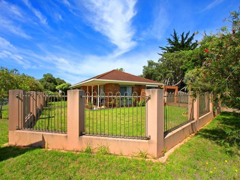 17 Richardson Street, Rye VIC 3941