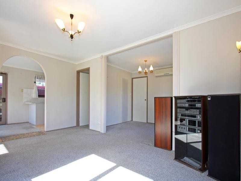 142 Seventh Avenue, Rosebud VIC 3939