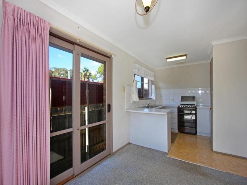 142 Seventh Avenue, Rosebud VIC 3939