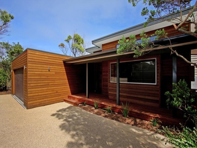 8 Elaine Road, Rye VIC 3941