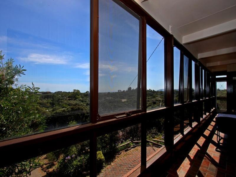 13 Yarrayne Street, Rye VIC 3941