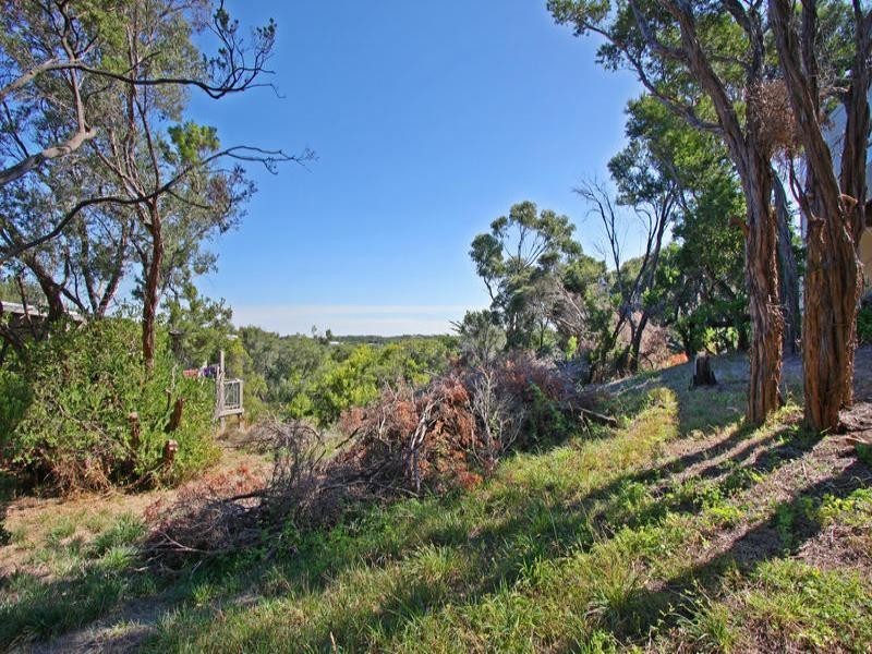 81 Grandview Avenue, Rye VIC 3941