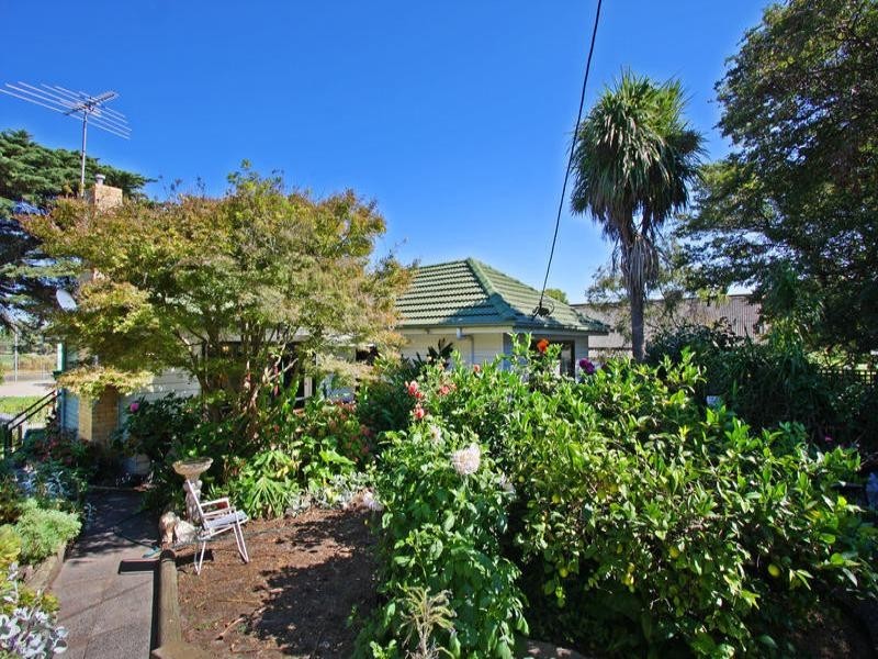 17 George Street, Sorrento VIC 3943