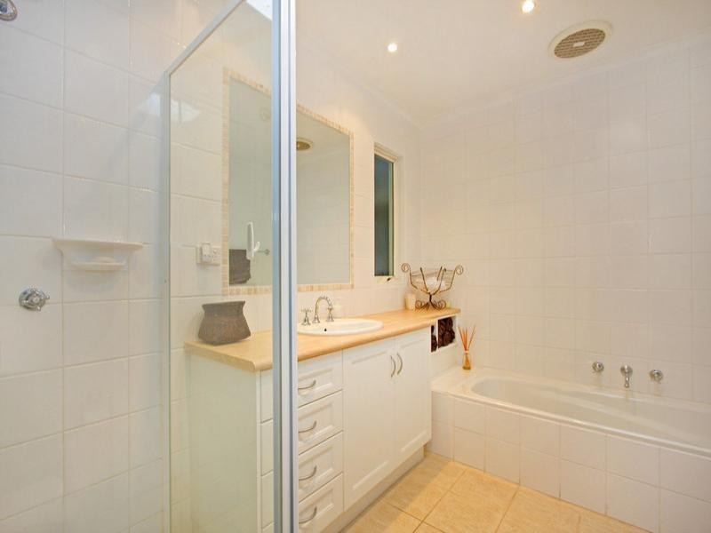 20 Westminster Grove, Sorrento VIC 3943