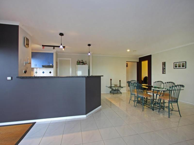 12 Currawong Court, Rosebud West VIC 3940